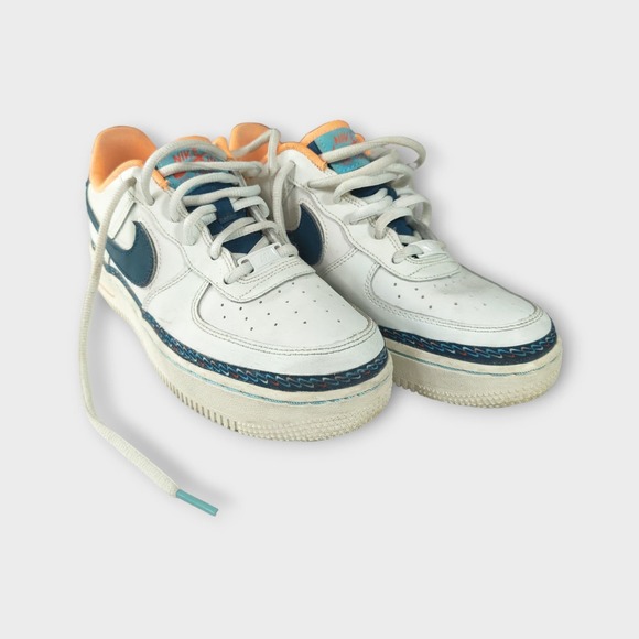 Youth Nike Air Force 1 Low 'Swoosh Chain' CK9708‑100 Size 6 - Picture 2 of 12